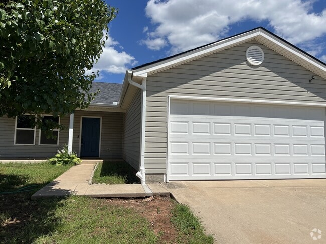 Building Photo - 9116 Snowberry Dr Rental