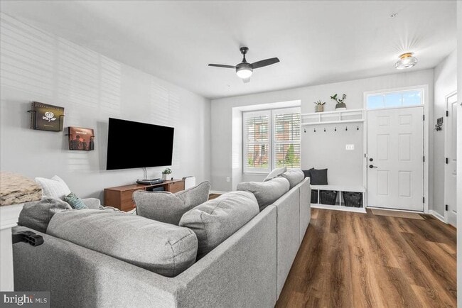 4532 Tinder Box Cir