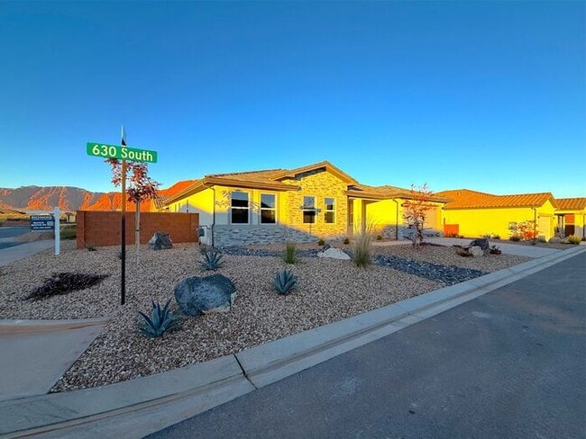 Photo - New 3 bed, 2.5 bath with 2 car garage home