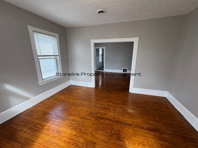 Photo - 77 Waltham St Unit 3