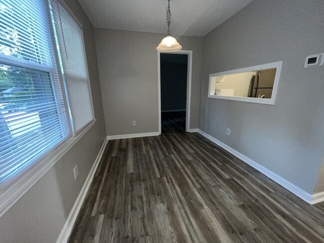 Photo - 3561 Mill Run