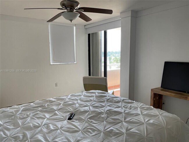 Photo - 6820 Indian Creek Dr Unit 3B