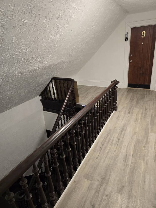 Photo - 379 Cooper St Unité 9