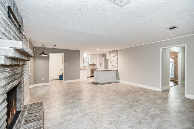 Photo - 7923 Dawnridge Dr
