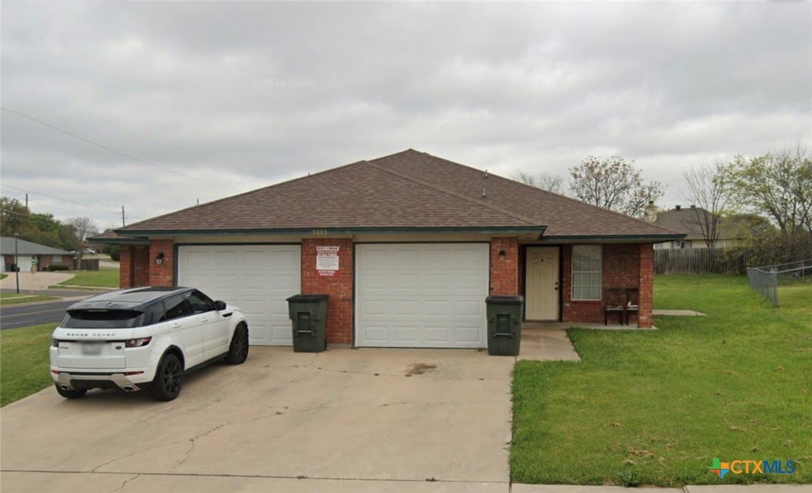 Photo - 3203 Raven Dr