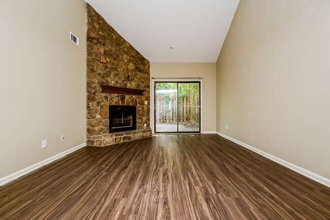 Photo - 5796 Trent Walk Dr