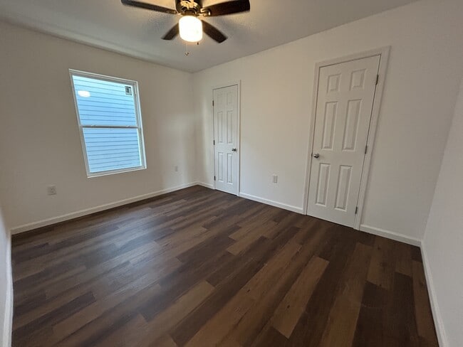 Photo - 3318 Broadway St