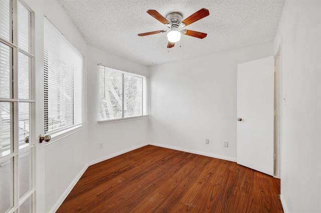 Photo - 9823 Walnut St Unit 304