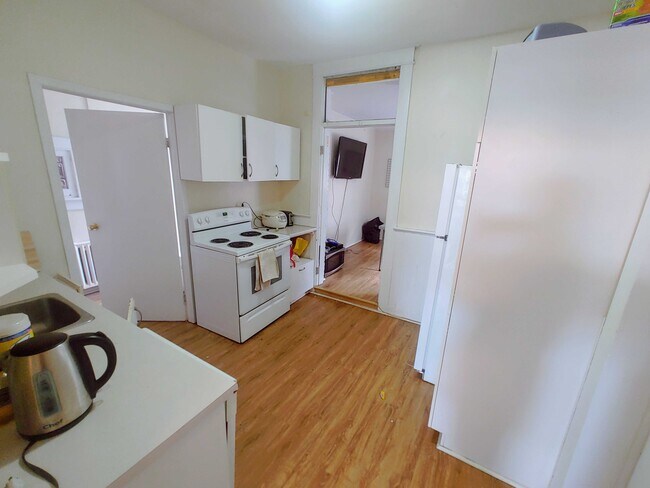 Photo - 147 Division St