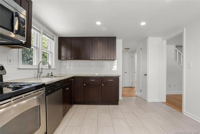 Photo - 22 Tracey St