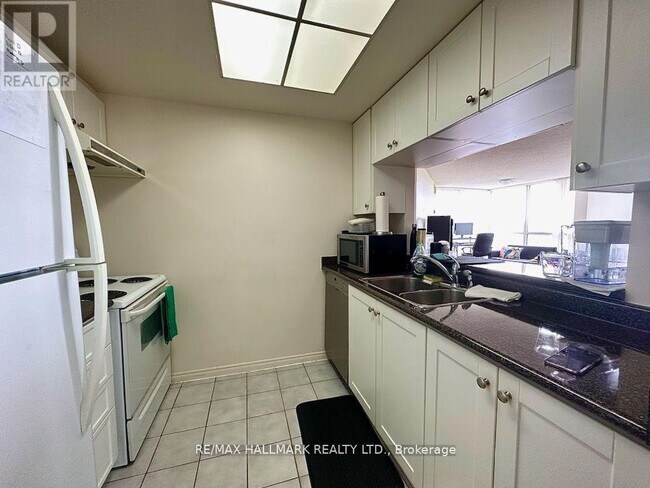 Photo - 7 Concorde Pl Unit 1110