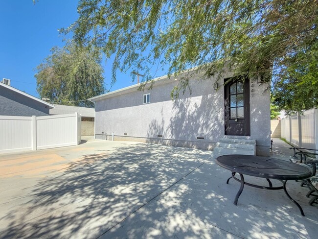 Building Photo - 15449 Septo St Unit 15447