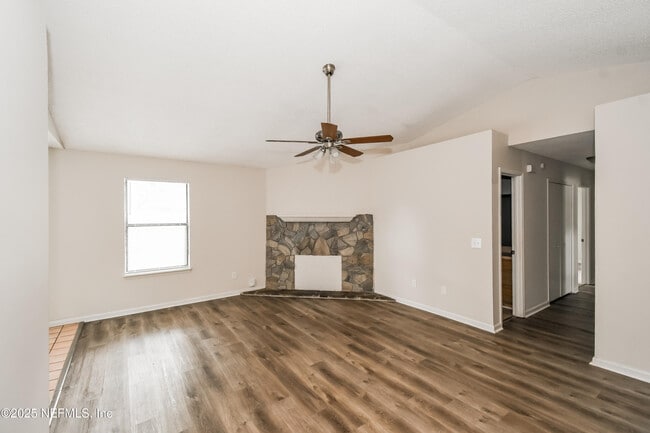 Photo - 7756 Pepper Cir E