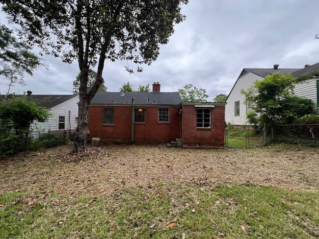 Photo - 2110 Windsor Ave