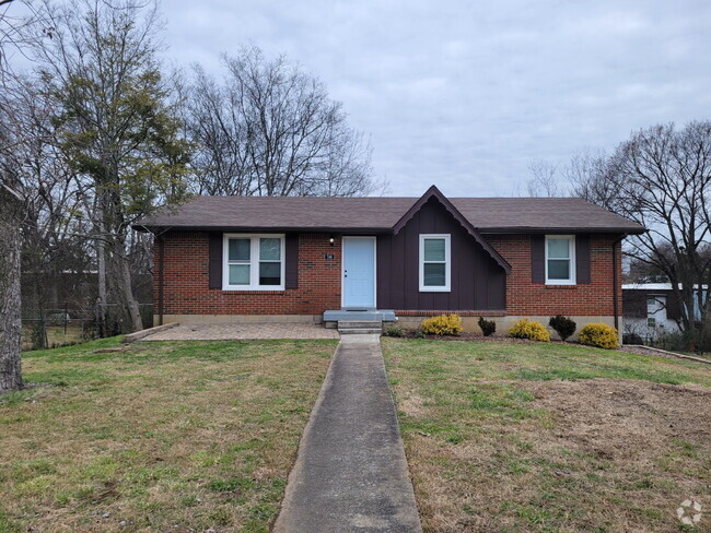 Building Photo - 4 Bedroom Home in Madison