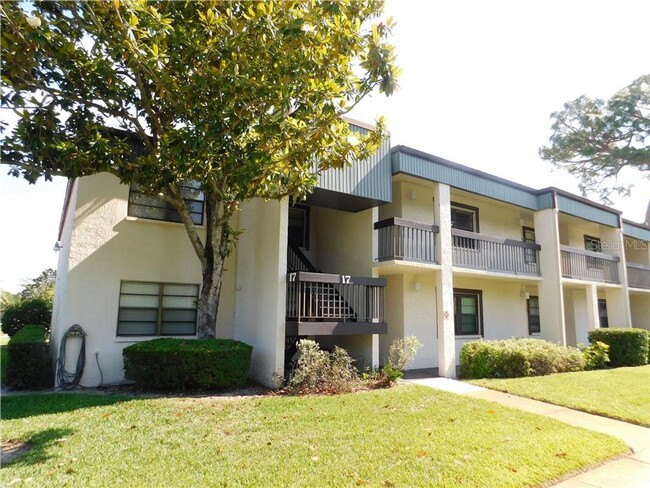 Second Floor Condo in Winding Creek - Second Floor Condo in Winding Creek