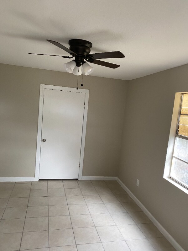 Photo - 617 E Expressway 83