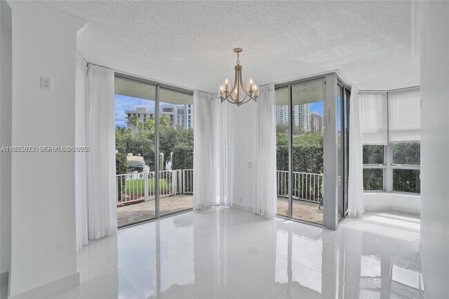 Photo - 3500 Mystic Pointe Dr Unit 105