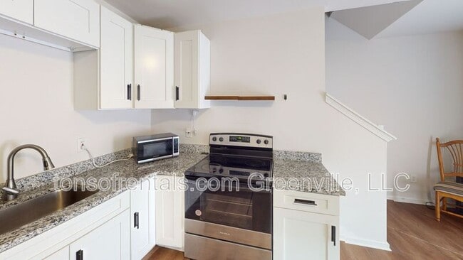 Photo - 312 Highline Trl