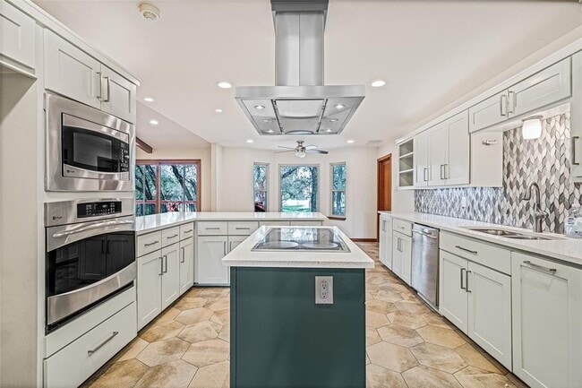 Building Photo - 2013 Mayfield Dr Rental