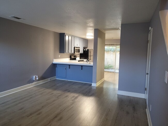 Photo - 3006 Andre Ln