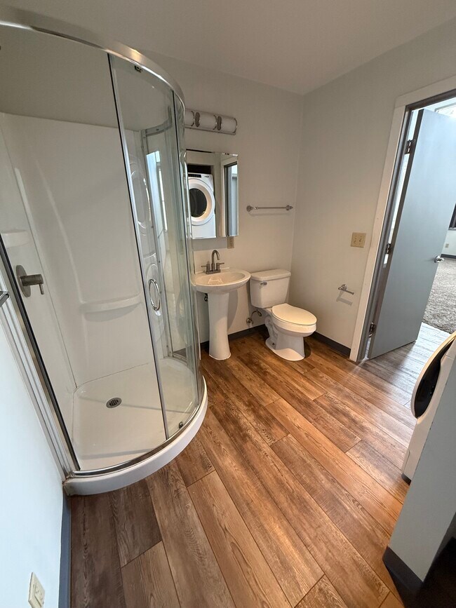 Photo - 94/96 S Washington St, 3