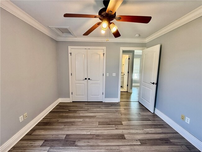 Photo - 422 J.T.L Pkwy