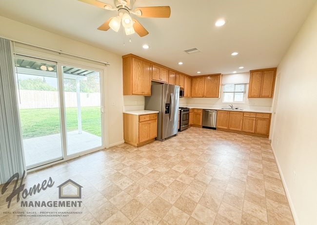 Photo - Homes Management - 3 Bed, 2 Bath House in Escondido