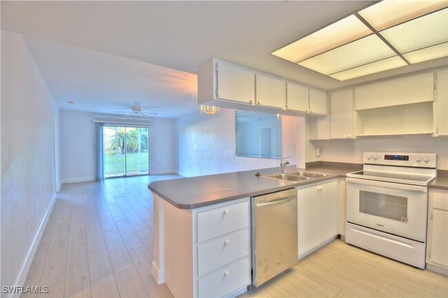 Photo - 2330 Naples Trace Cir Unit 9-903