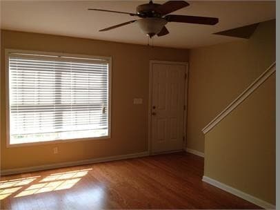 Great 2 bedroom townhome community located... - Great 2 bedroom townhome community located...