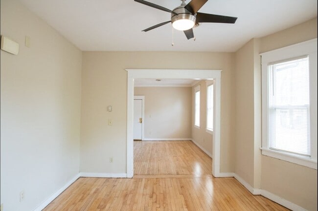 Photo - 829 E Clarke St Unit 2R