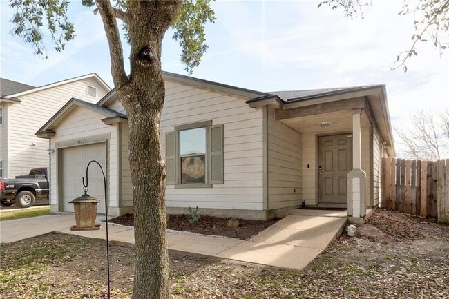 Building Photo - 5521 War Admiral Dr Rental