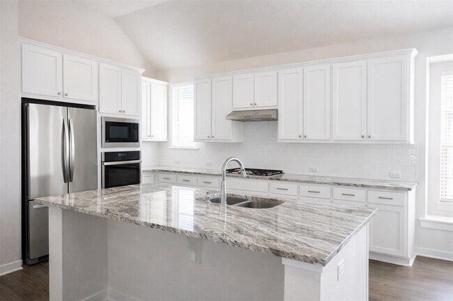 Photo - 155 Rosebush Dr