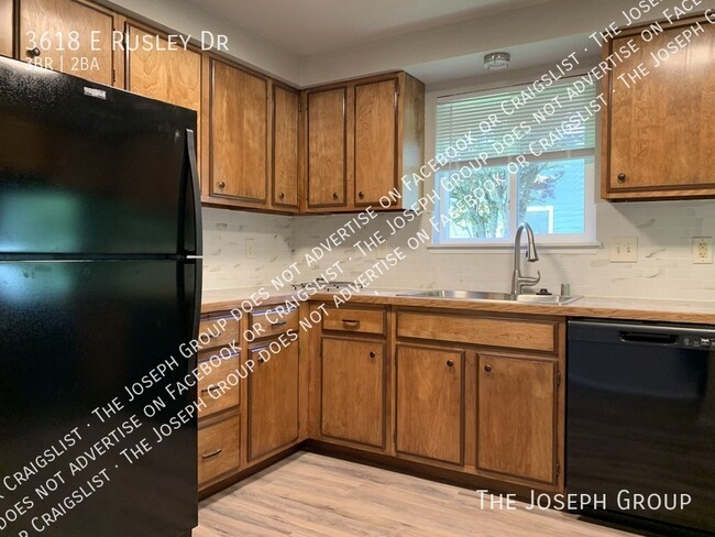 Photo - 3618 E Rusley Dr