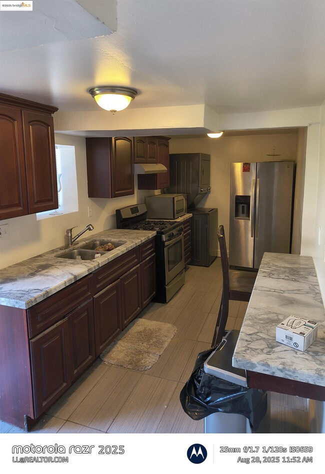Photo - 2820 Linden St