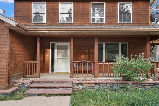 Photo - 687 Crescent Lake Rd