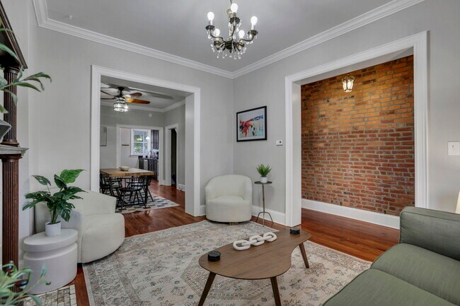 Photo - 634 Neil Ave