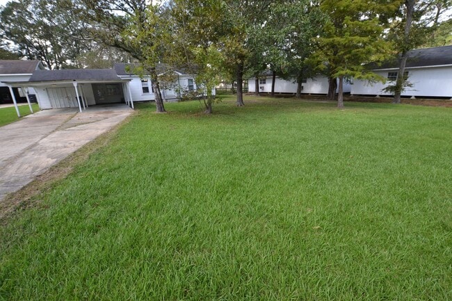 Photo - Updated, 3 bedroom, 2 bath home on treed lot in coveted Brownsfield Community