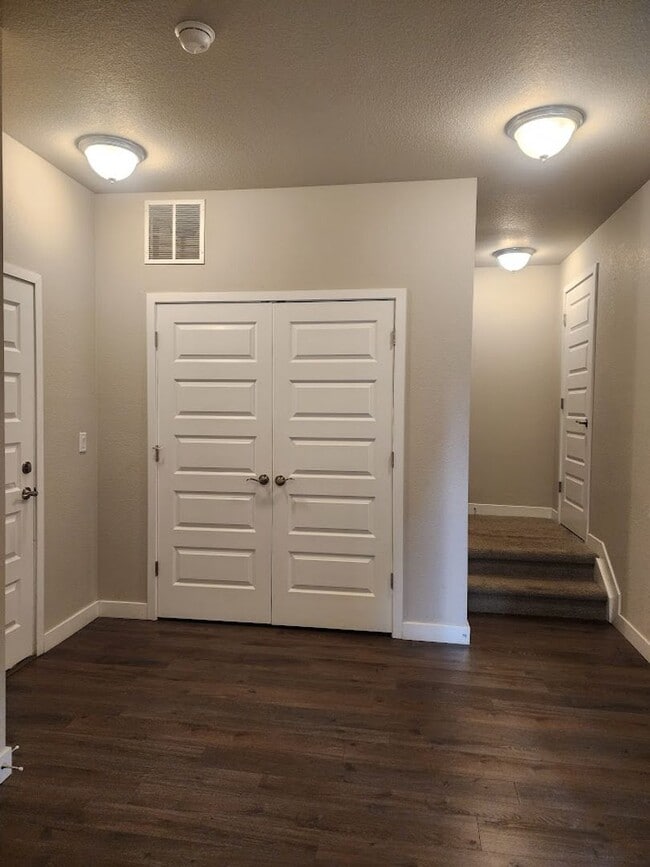 Photo - Long Realty & Property Management - Nearly New Home in Aurora **Half Off Rent June 2026**