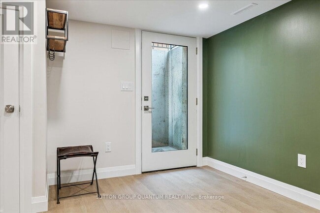 Photo - 18 Pleasant Ave