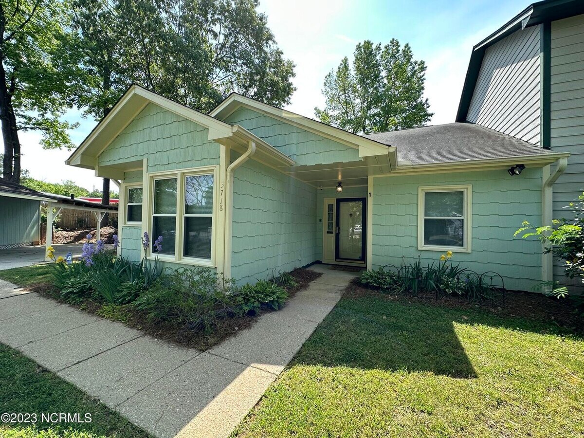 Photo - 3718 Pine Knoll Dr