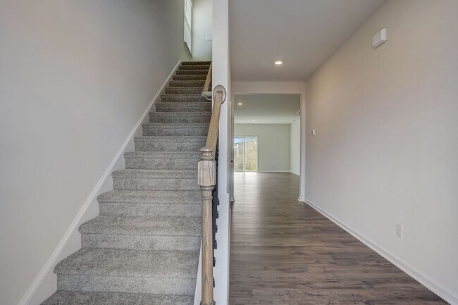 Photo - Modern 5-Bedroom Home Near Troutman – Show...