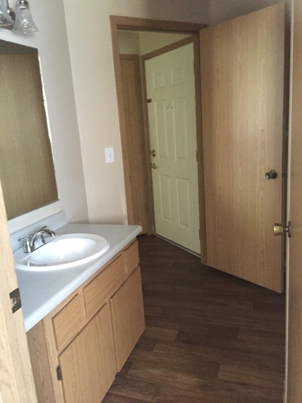 1 bedroom bath