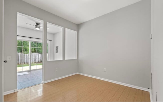 Photo - 7136 Strawn Ct