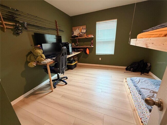 Photo - 9021 Pyrus St