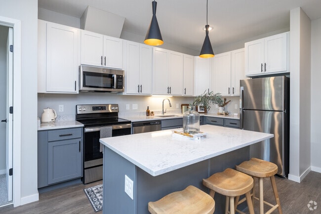 Interior Photo - The Lodge at Overland Rental