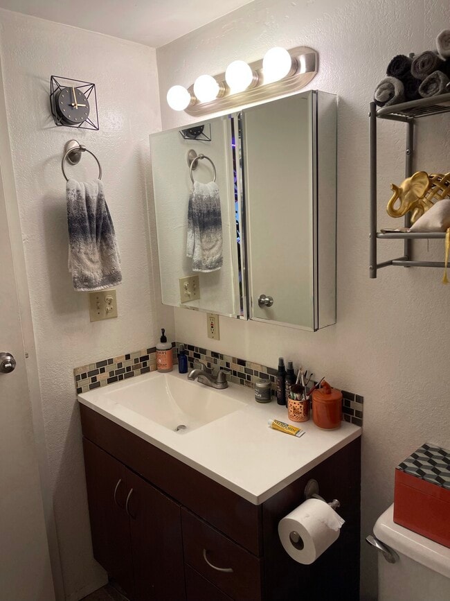 Photo - 2111 17th Ave S