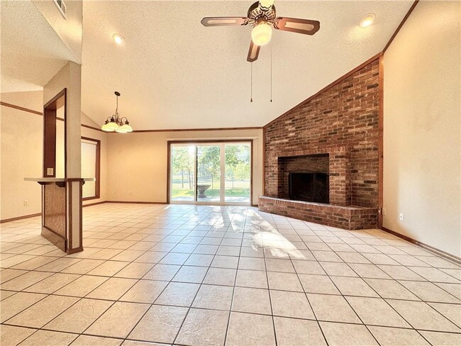 Photo - 2722 Coy Kaylor Dr