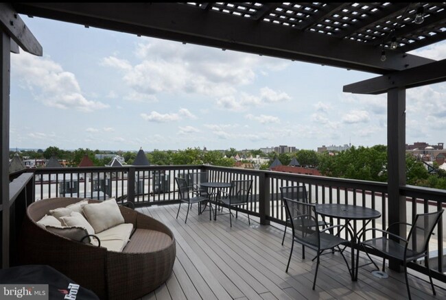 Photo - 1020 Monroe St NW Unit 407