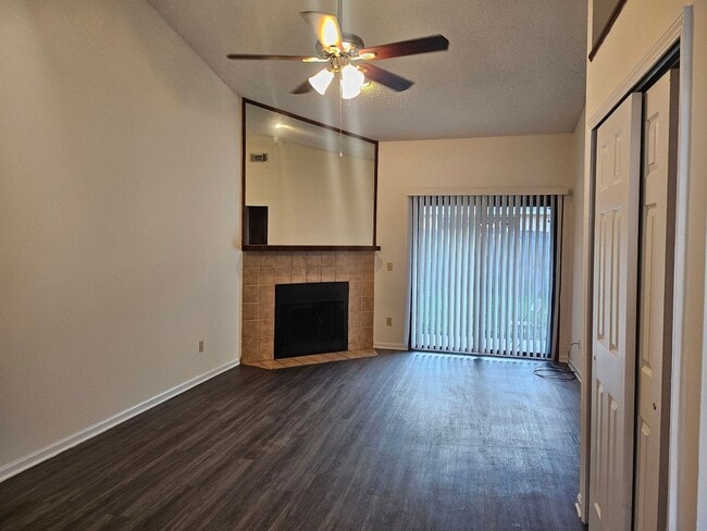 Photo - 1342 Independence Dr